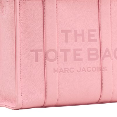 THE LEATHER MEDIUM TOTE BAG